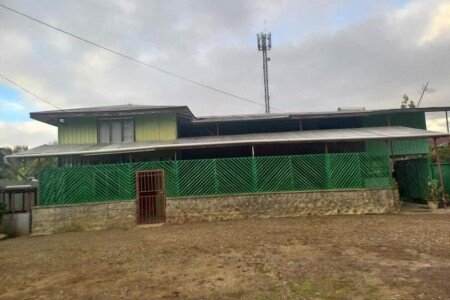 House 9 bedrooms, with jacuzzi