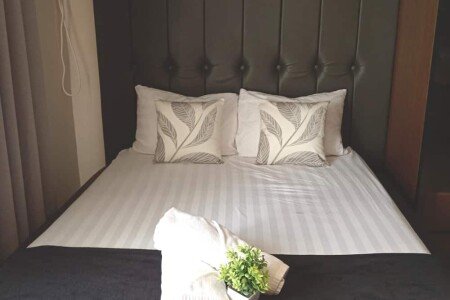 Apartment 2 guests, with pool