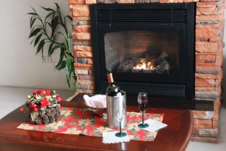 House 3 bedrooms, with fireplace