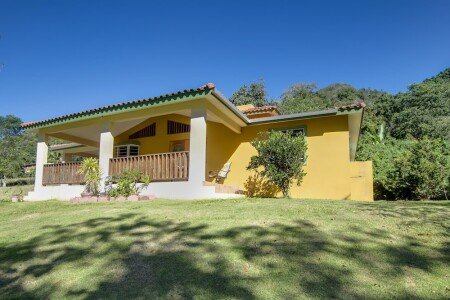 House 4 bedrooms, with jacuzzi