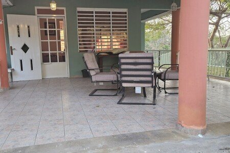 Casa 3 habitaciones, con aire acondicionado