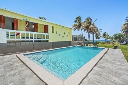 Villa 3 habitaciones, con piscina