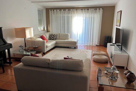 Villa 4 habitaciones, con jardín