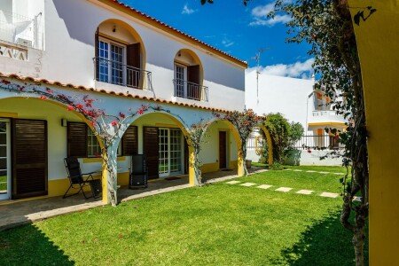 Villa 6 habitaciones, con piscina