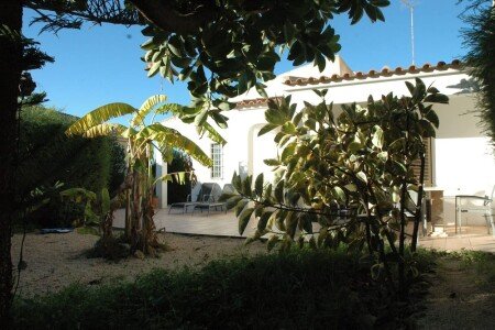 Villa 2 habitaciones, con jardín