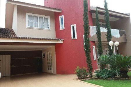 House 4 bedrooms, with pool