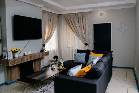 House 3 bedrooms, with garden