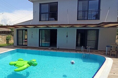 Villa 4 Schlafzimmer, mit Pool