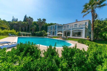 Bed and breakfast 1 bedroom, with pool