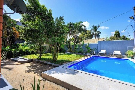 Maison design, 5 chambres, avec piscine