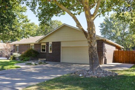 House 4 bedrooms, with jacuzzi