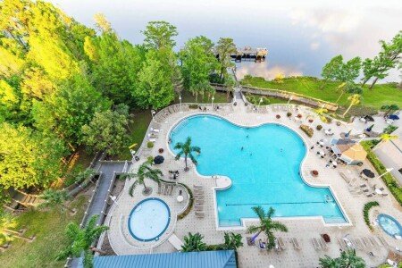 Bed and breakfast 1 bedroom, with pool