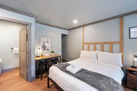 Bed and breakfast 4 guests, with garden