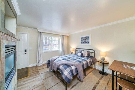 Bed and breakfast 1 bedroom, with air conditioning