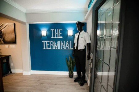 House 6 bedrooms, with pool