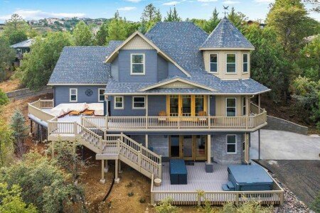 House 5 bedrooms, with jacuzzi