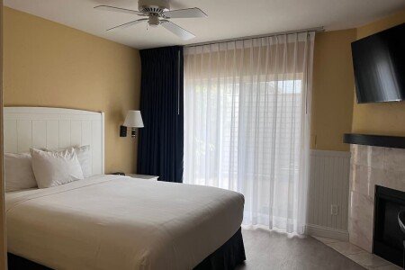 Bed and breakfast 1 bedroom, with pool