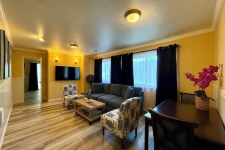 Bed and breakfast 1 bedroom, with pool