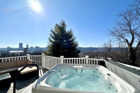 House 4 bedrooms, with jacuzzi