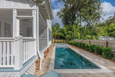 House 4 bedrooms, with jacuzzi