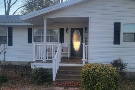 House 3 bedrooms, with pool