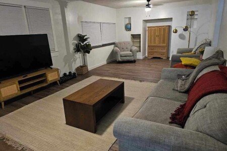 House 4 bedrooms, with jacuzzi