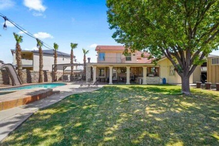 House 4 bedrooms, with jacuzzi