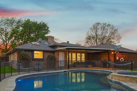 House 4 bedrooms, with jacuzzi