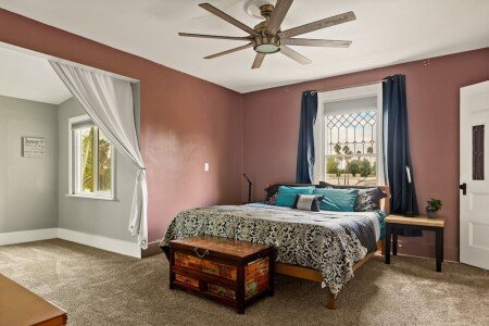 House 4 bedrooms, with pool