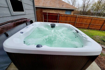 House 4 bedrooms, with jacuzzi