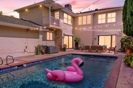 House 6 bedrooms, with jacuzzi