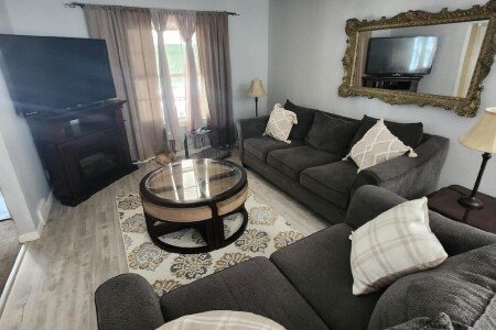 House 4 bedrooms, with jacuzzi