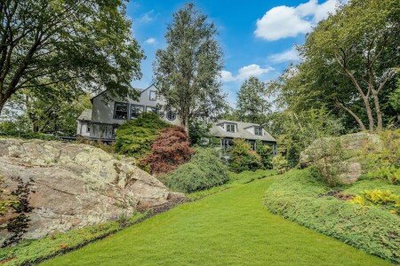 House 4 bedrooms, with jacuzzi