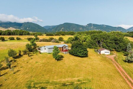 House 3 bedrooms, with jacuzzi
