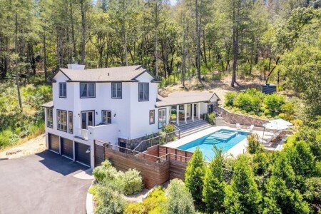 House 4 bedrooms, with jacuzzi