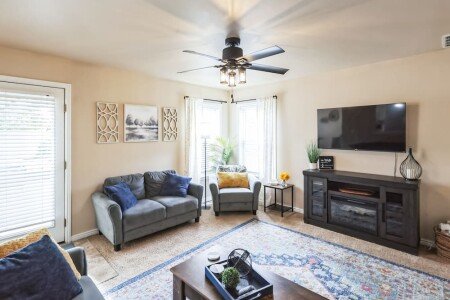 House 4 bedrooms, with jacuzzi