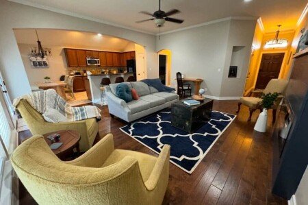 House 4 bedrooms, with jacuzzi