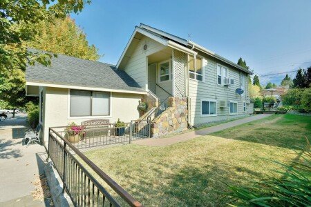 House 9 bedrooms, with jacuzzi