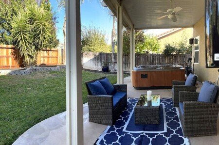 House 4 bedrooms, with jacuzzi