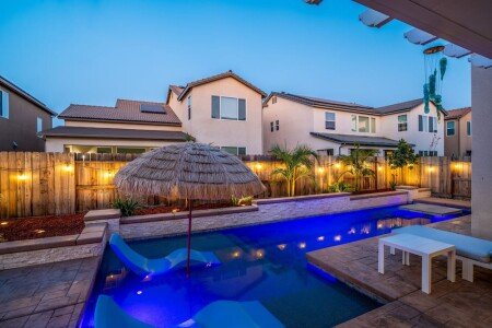 House 4 bedrooms, with jacuzzi