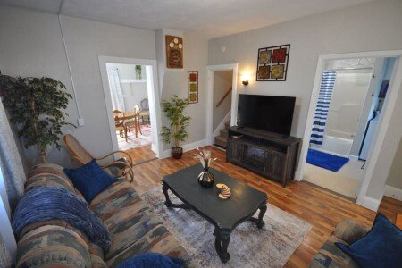 House 2 bedrooms, with garden