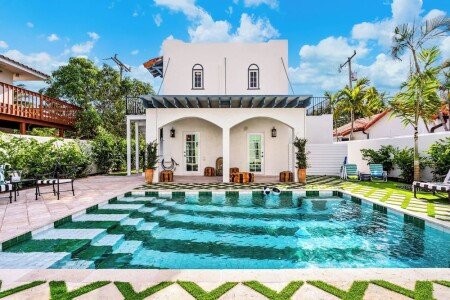 Bed and breakfast 2 bedrooms, with pool