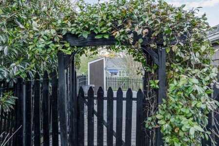 Bed and breakfast 1 bedroom, with garden