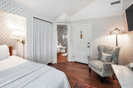 Bed and breakfast 1 bedroom, with air conditioning