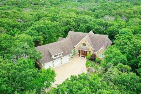 House 4 bedrooms, with jacuzzi