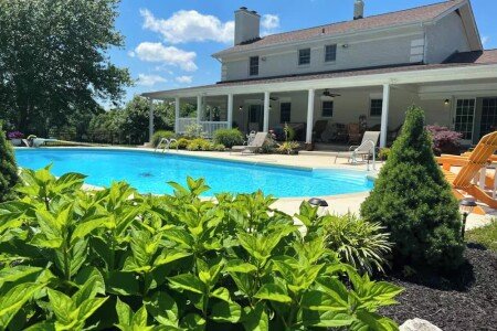 Bed and breakfast 4 bedrooms, with pool