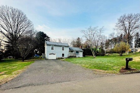 House 3 bedrooms, with pool