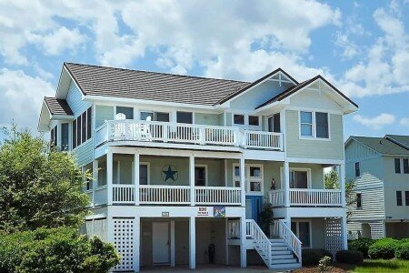 House 8 bedrooms, with jacuzzi