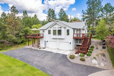 House 4 bedrooms, with jacuzzi