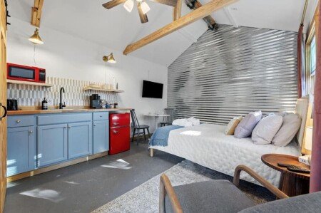 Bed and breakfast 2 guests, with garden